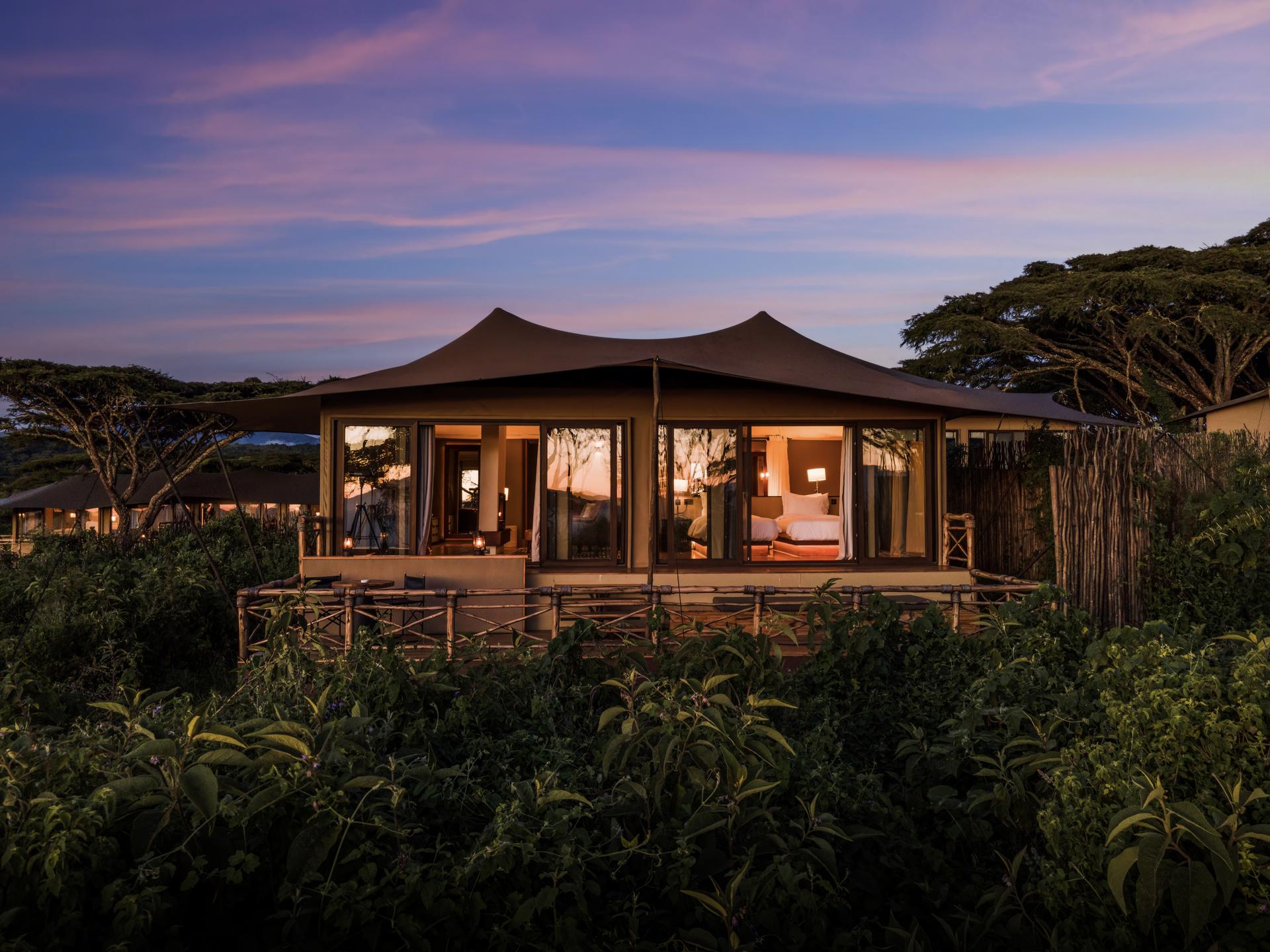 Four seasons safari lodge serengeti