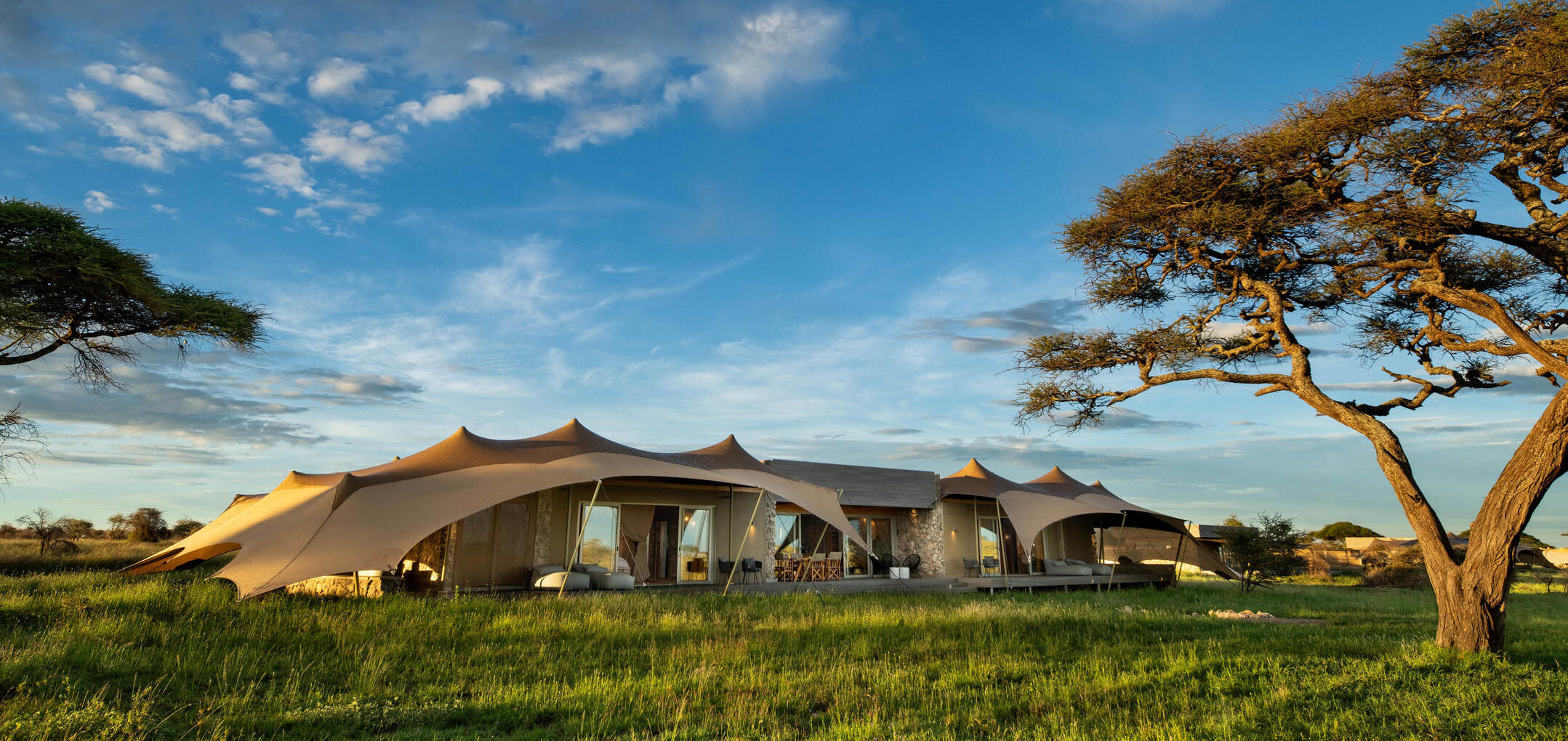 Four seasons safari lodge serengeti