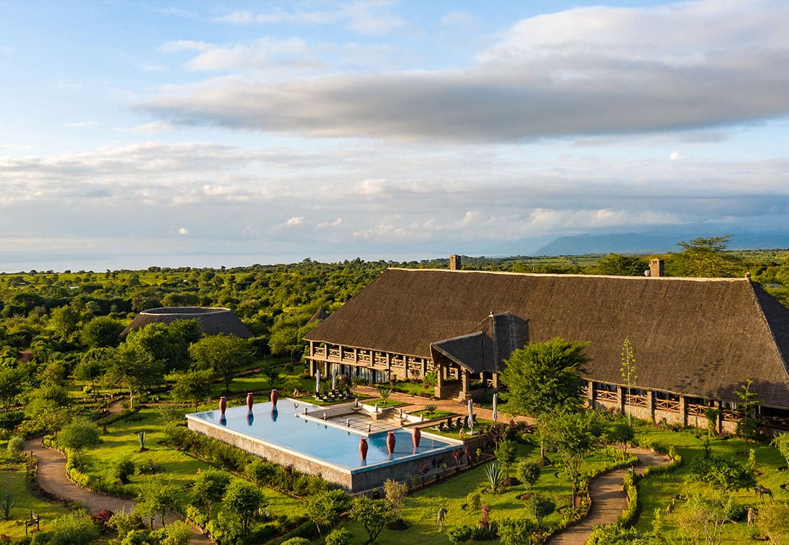 Four seasons safari lodge serengeti